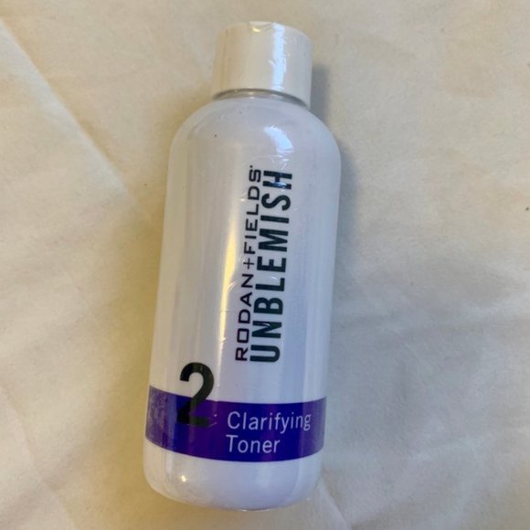 unblemish clarifying toner